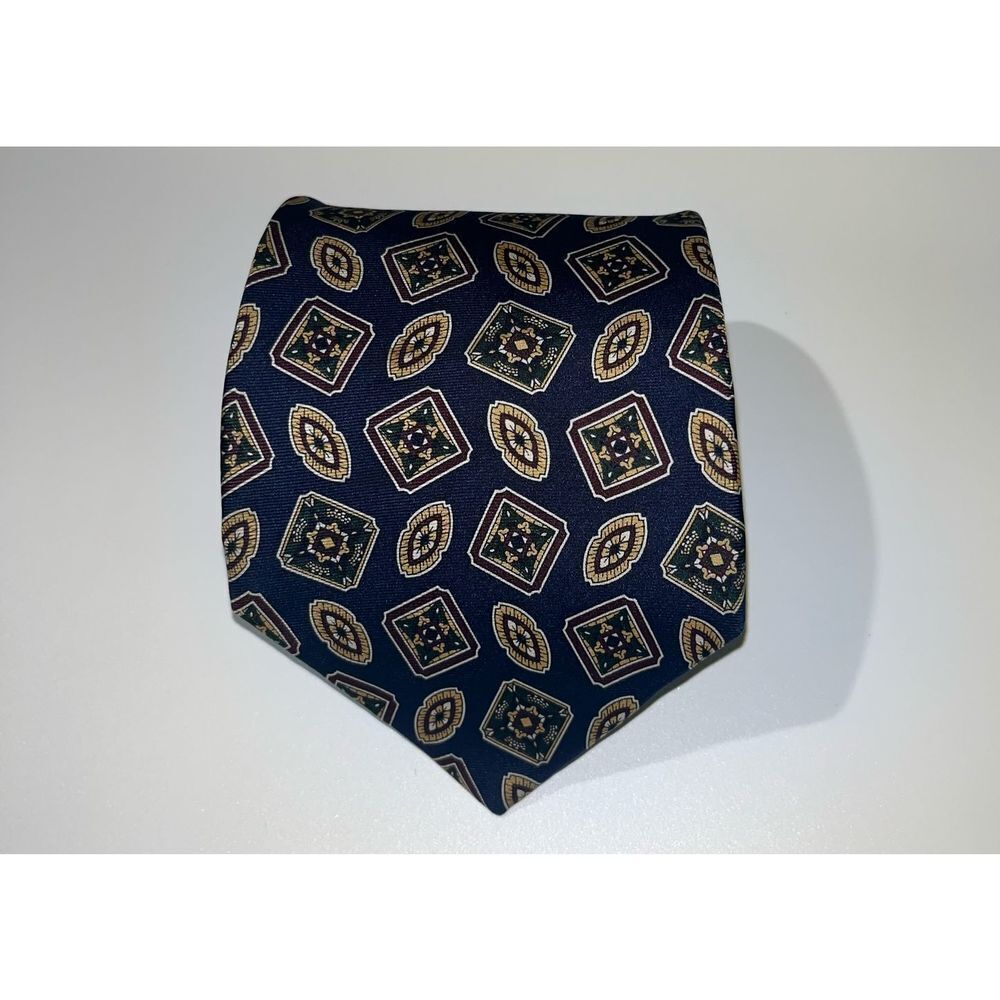 Tommy Hilfiger tie